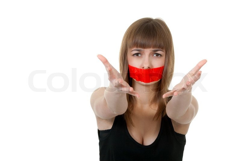Девушка связала девушку и заклеила рот скотчем Девушка связала девушку и заклеила рот скотчем