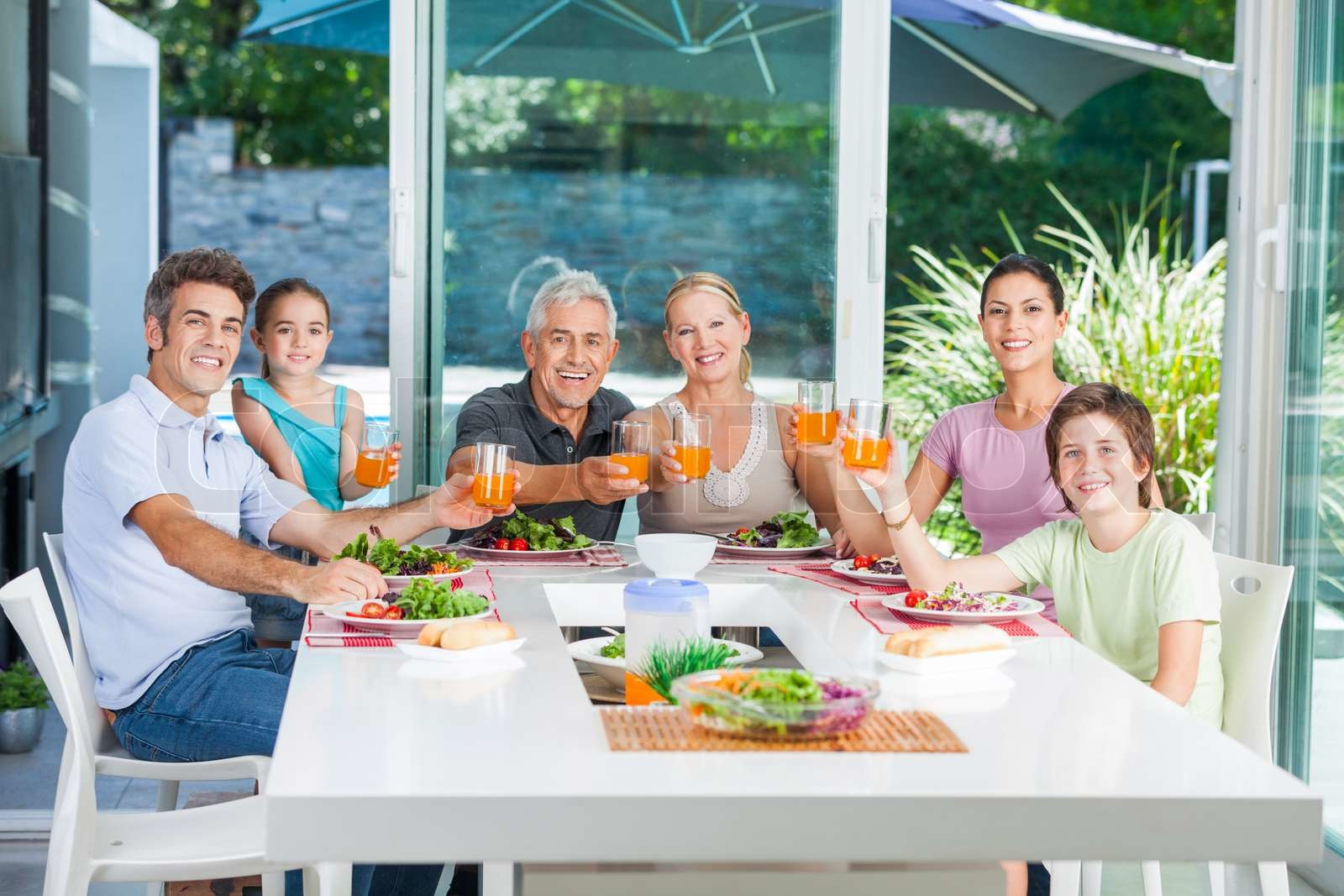 Familie Essend Lateinamerikanisch Stock Bild Colourbox