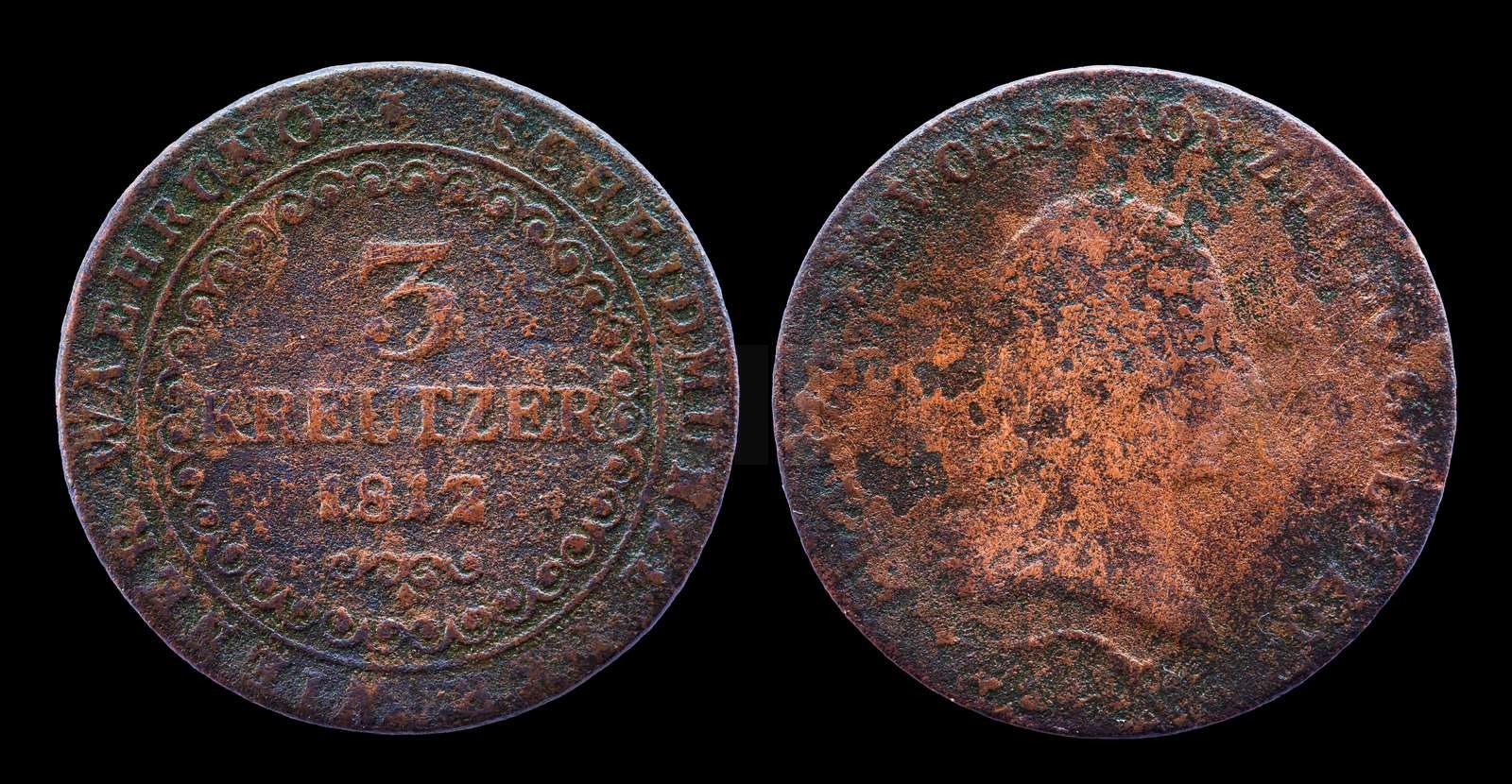 drei österreichische KreuzerMünze von 1812 Jahr auf schwarzem