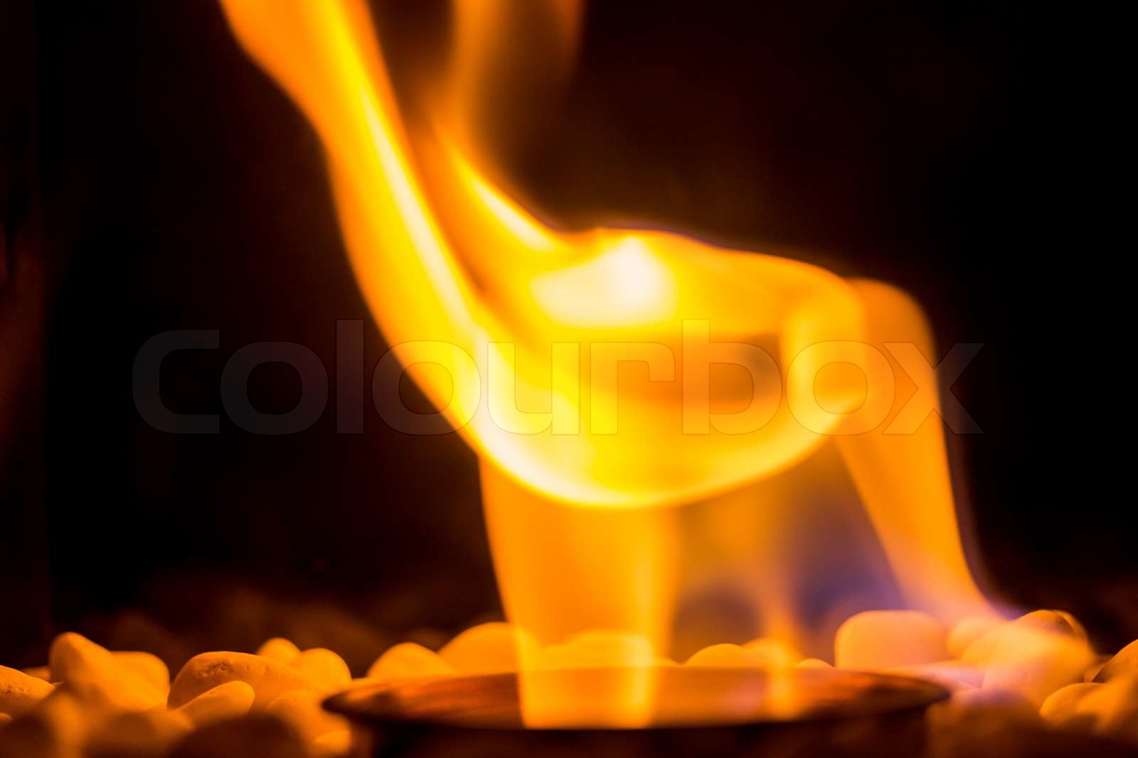 Offenes Feuer | Stock image | Colourbox