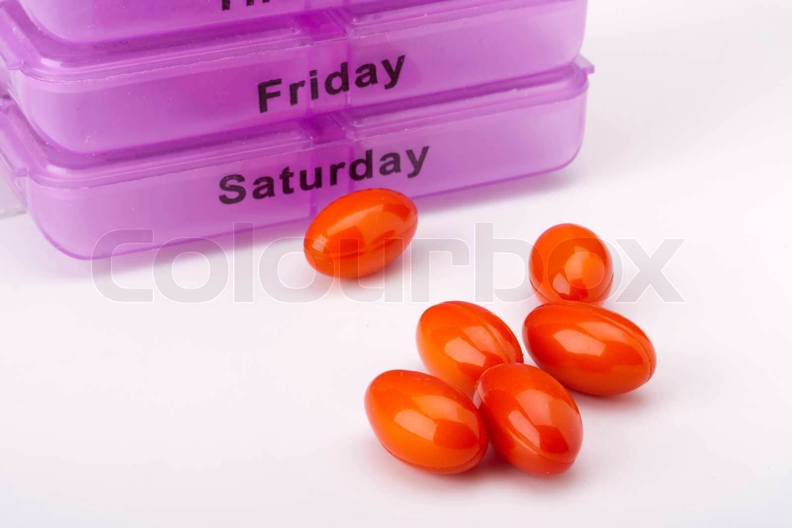 Box für Medikamente , welche Tage der Woche. Stock Bild Colourbox