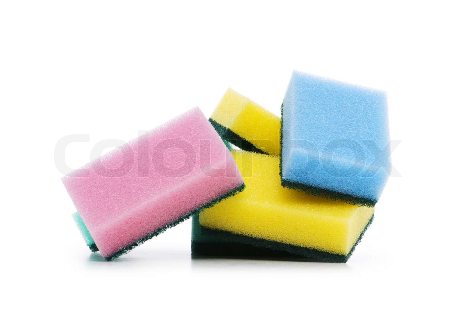 Verschiedene Schwämme auf dem weißen Hintergrund isoliert Stock Bild