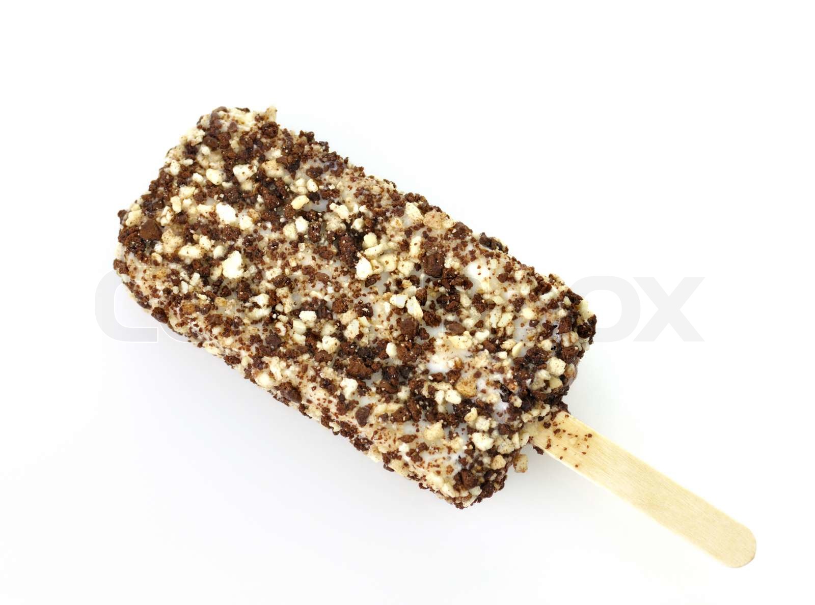 Schokoladeneis mit Stick auf weißem Hintergrund | Stock Bild | Colourbox