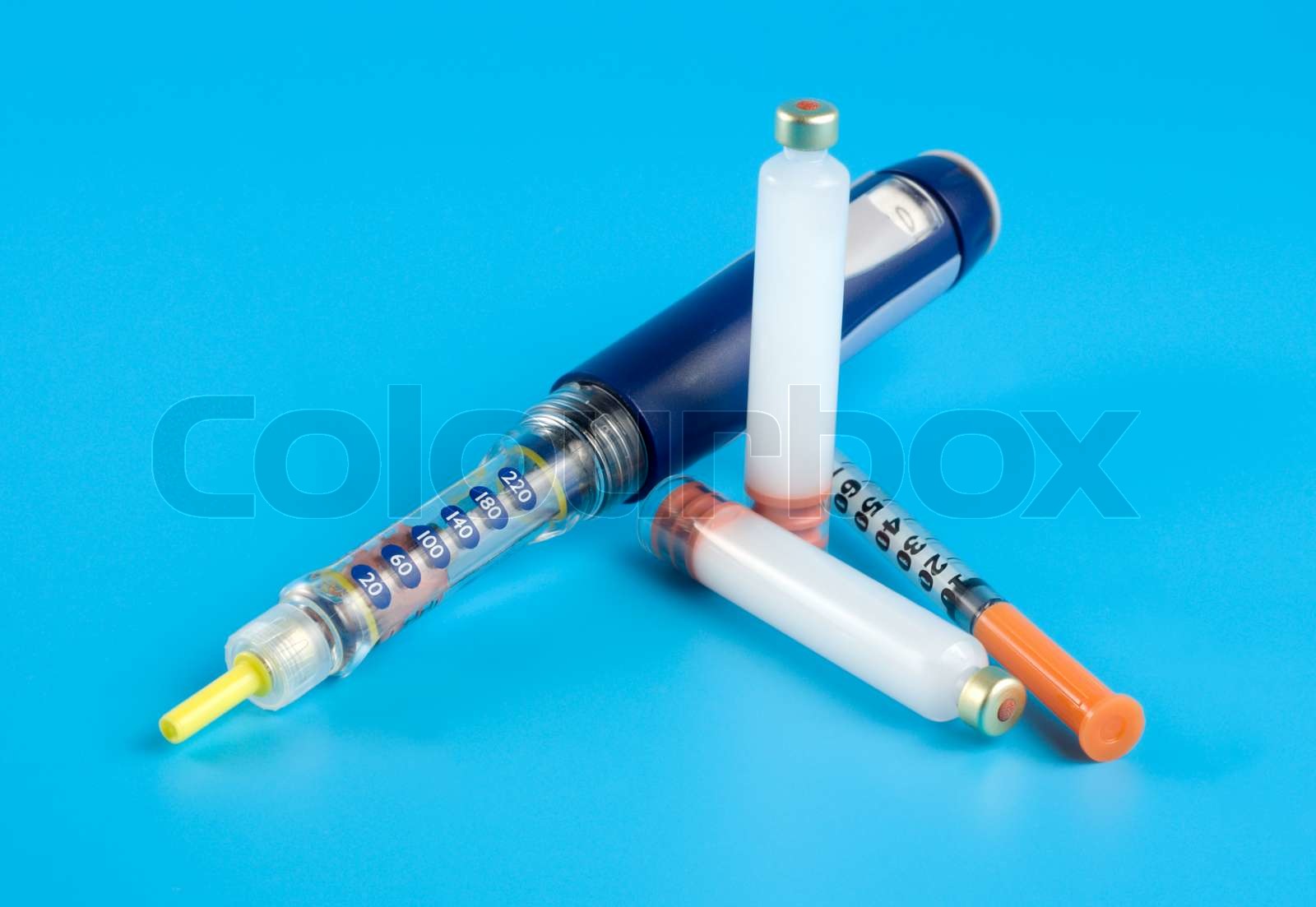 Insulin -Pens , und einige medizinische Geräte | Stock Bild | Colourbox