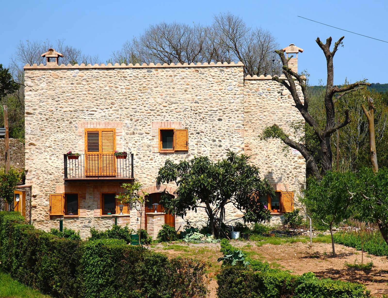 Echte spanische Villa auf einem Sommer Tag Stock Bild Colourbox