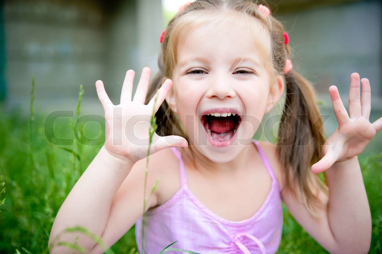 klein, girl, niedlich | Stock Bild | Colourbox