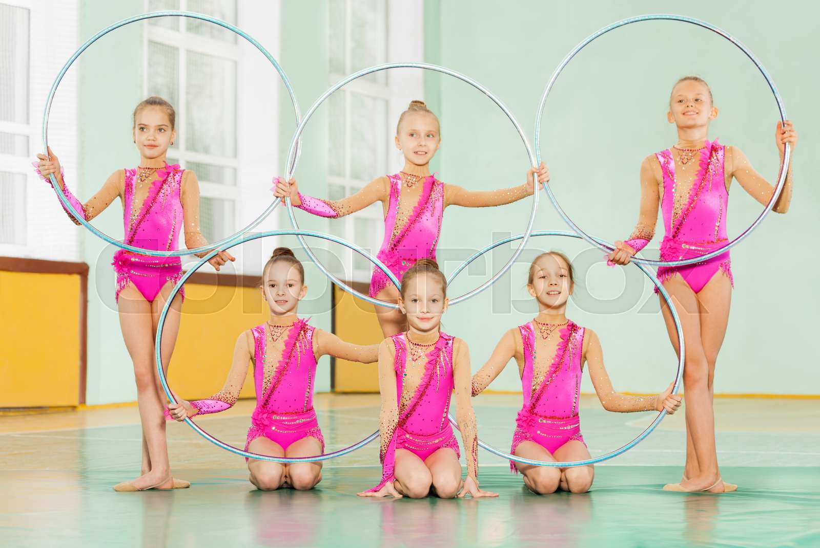 gruppe-gymnastik-kids-stock-bild-colourbox