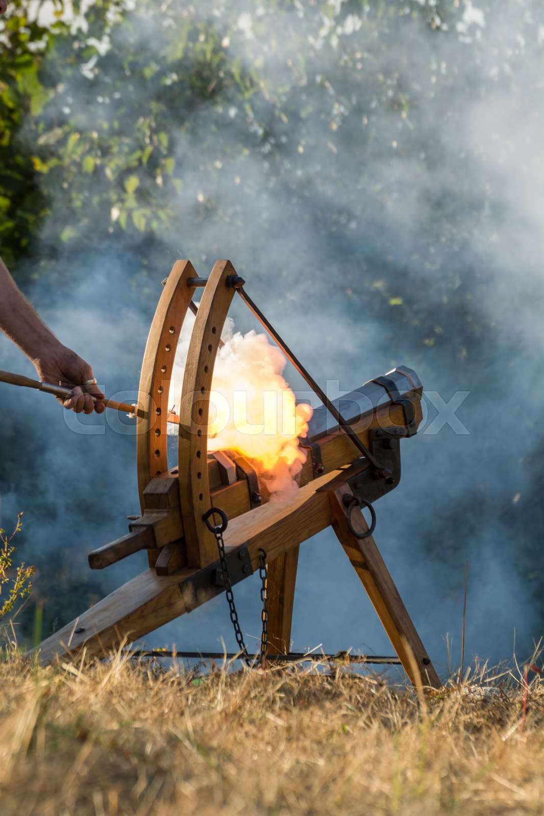 Kanone wird abgefeuert Stock Bild Colourbox