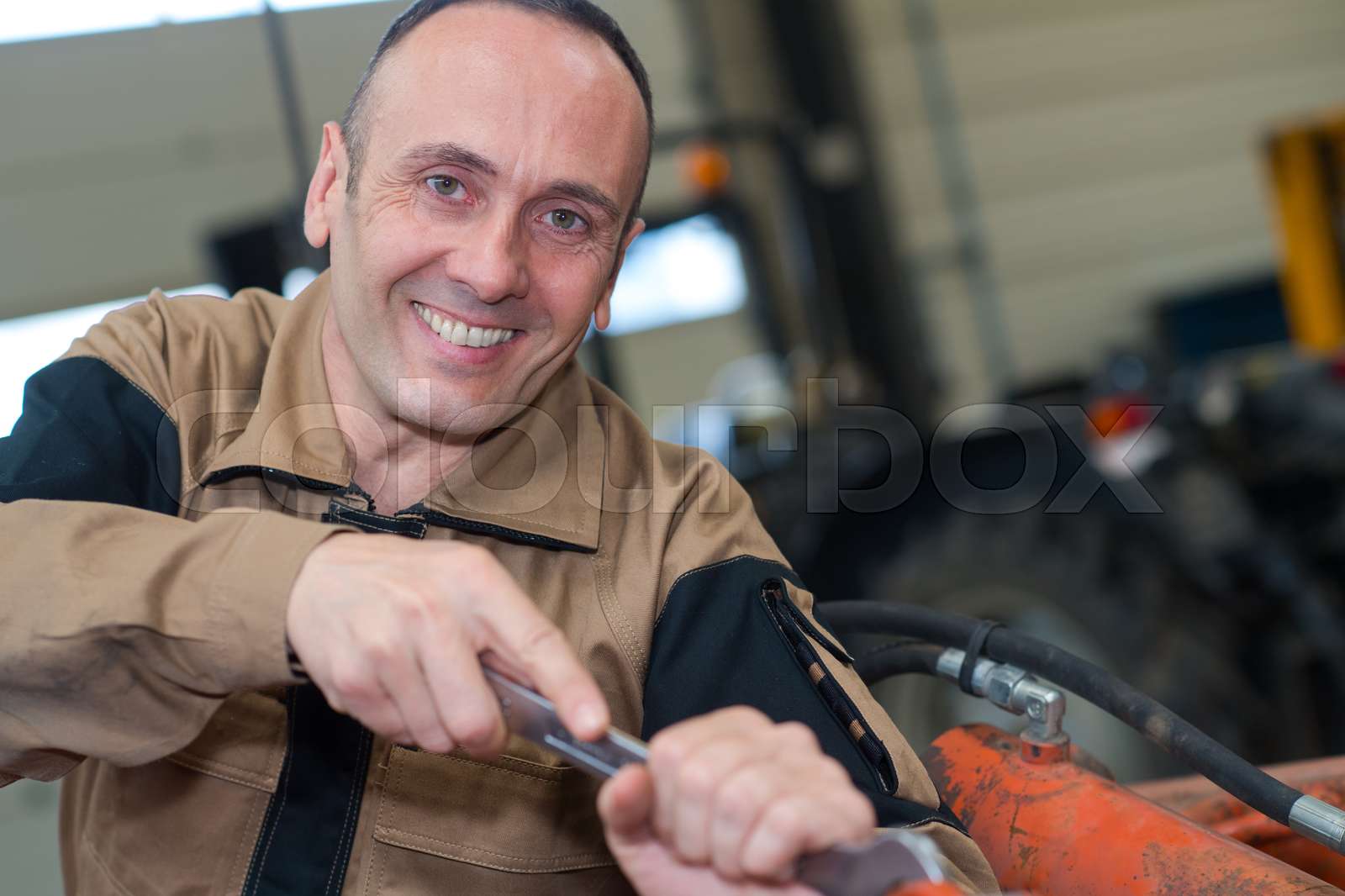 car mechanic meaning in french