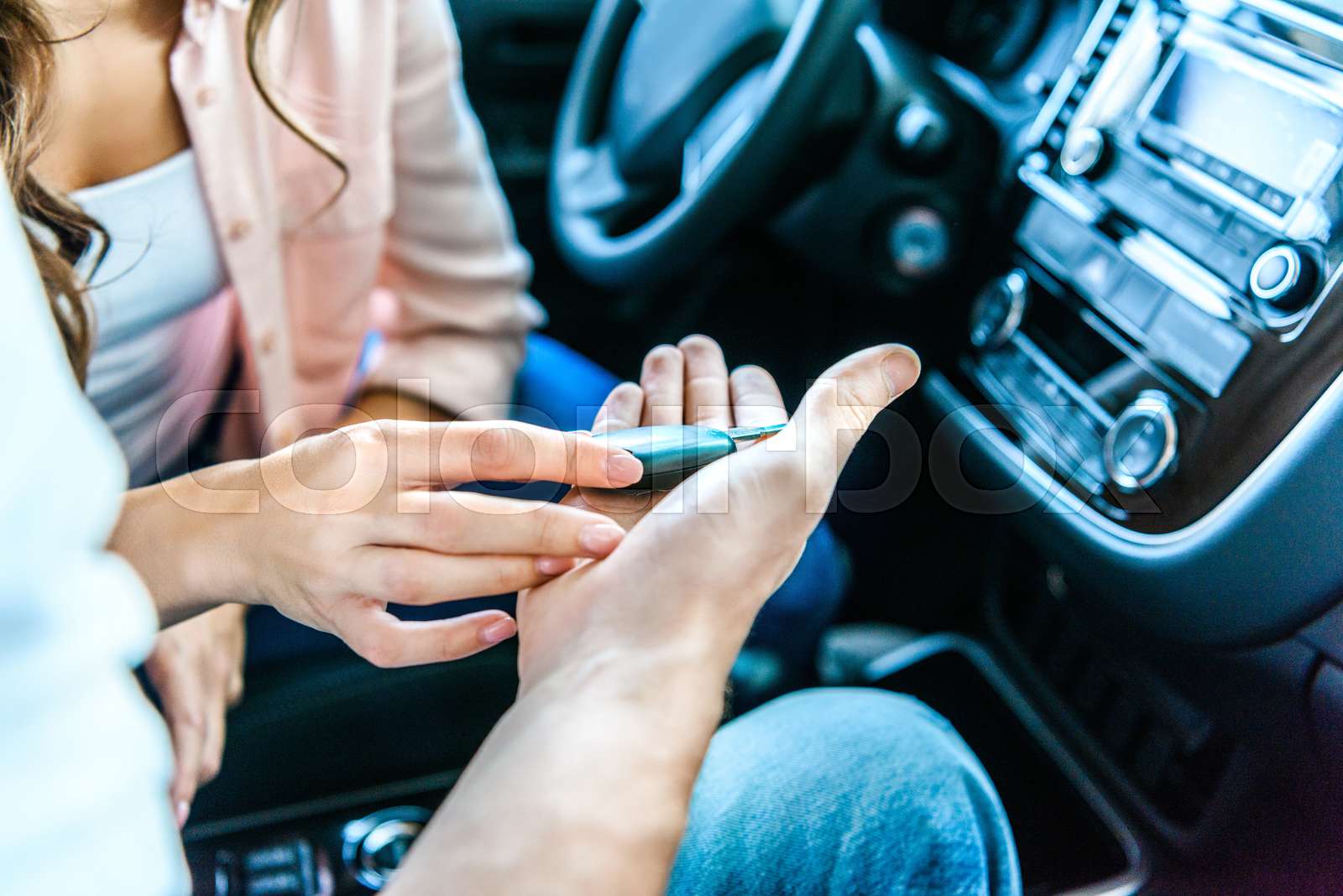 things to put in your car for your girlfriend