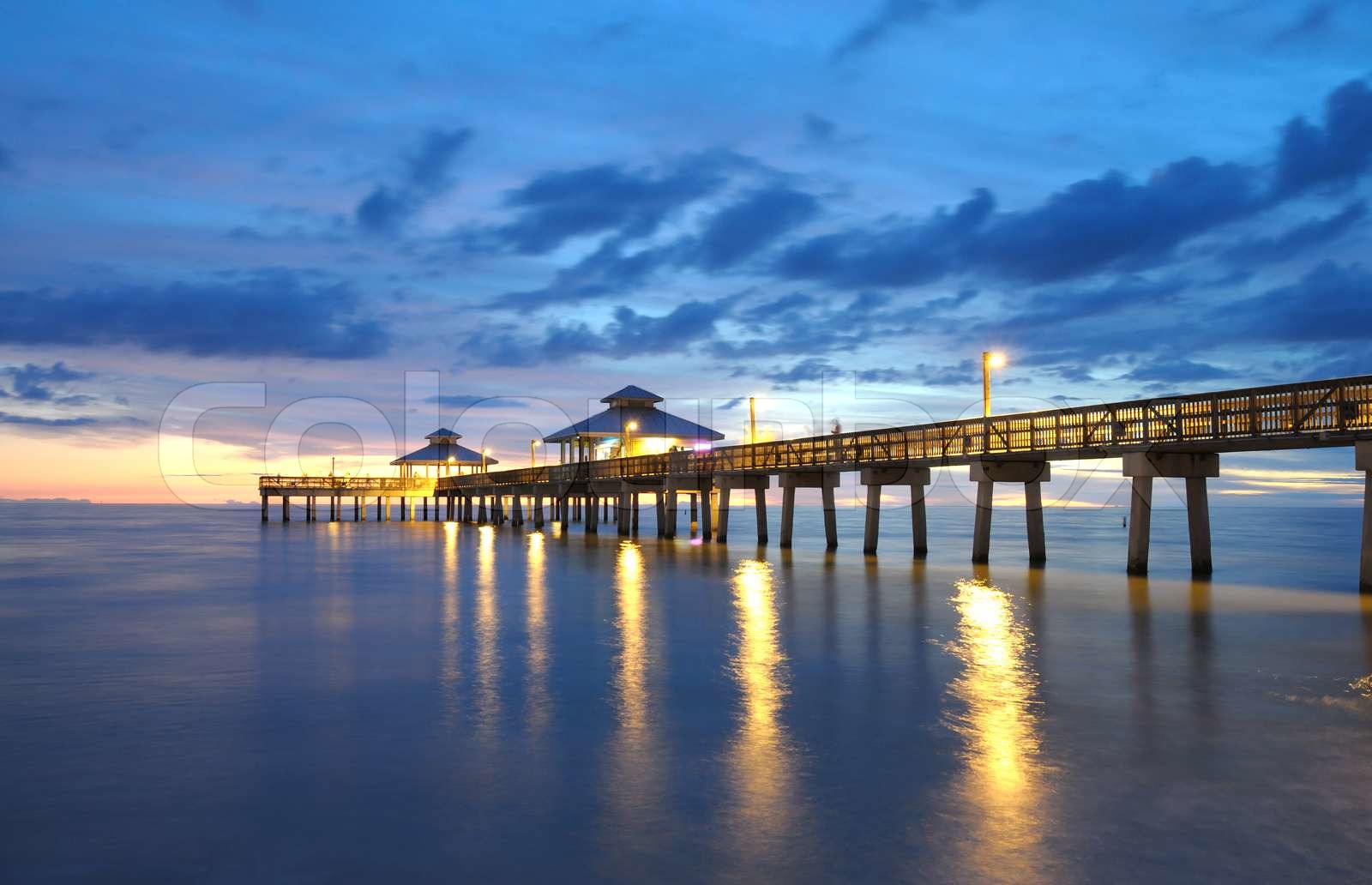 Pier at Sunset in Fort Myers , Florida | Stock Bild | Colourbox