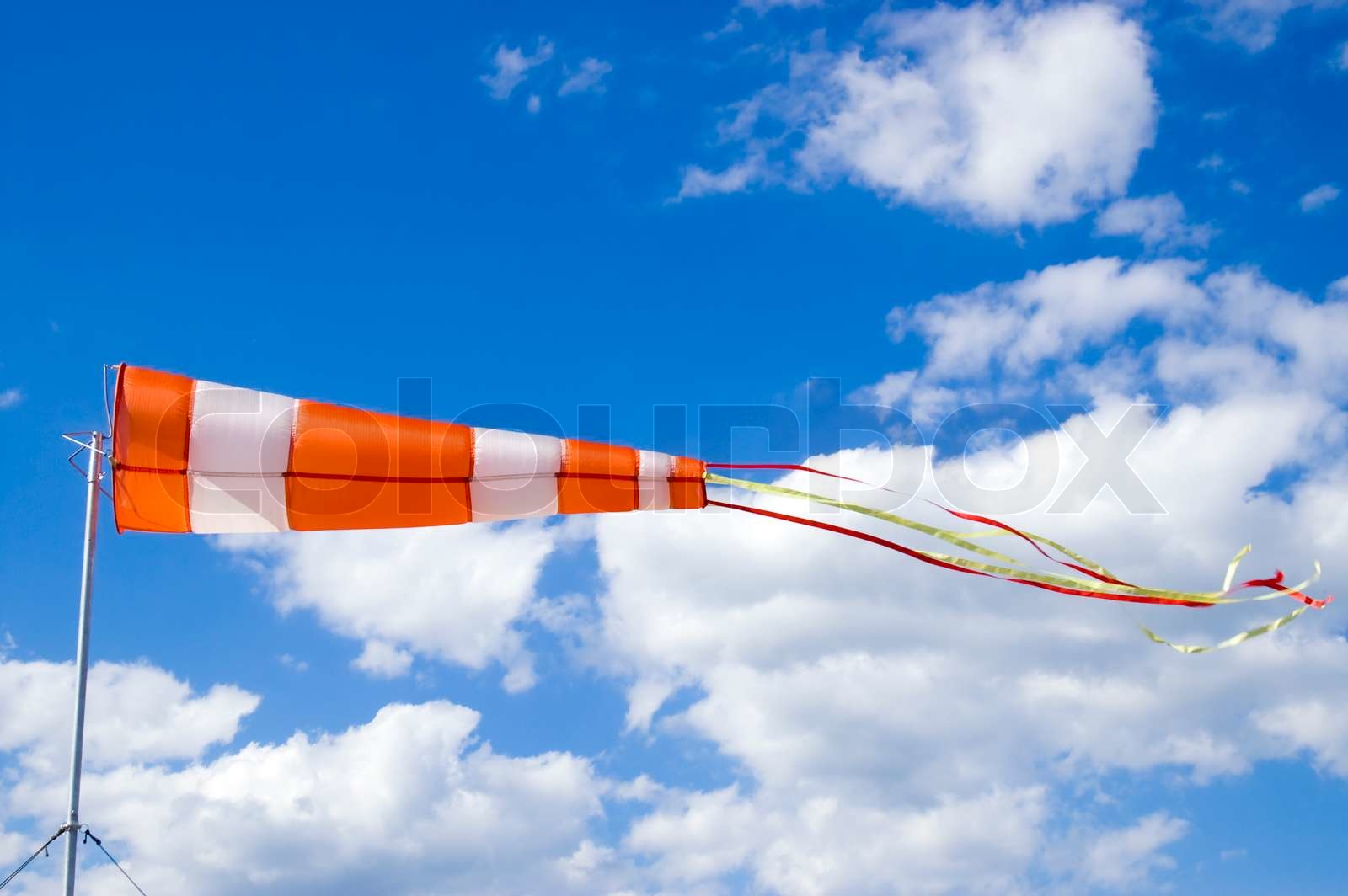 Windsack vor blauem Himmel | Stock Bild | Colourbox