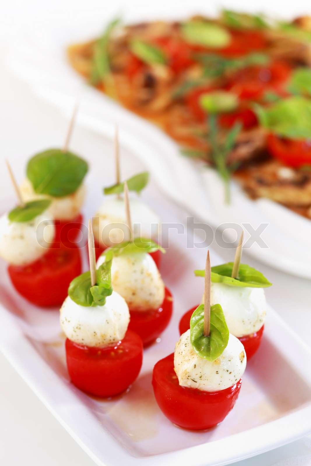 Leckere Vorspeise - Mozzarella mit Tomaten und Champignon -Carpaccio ...