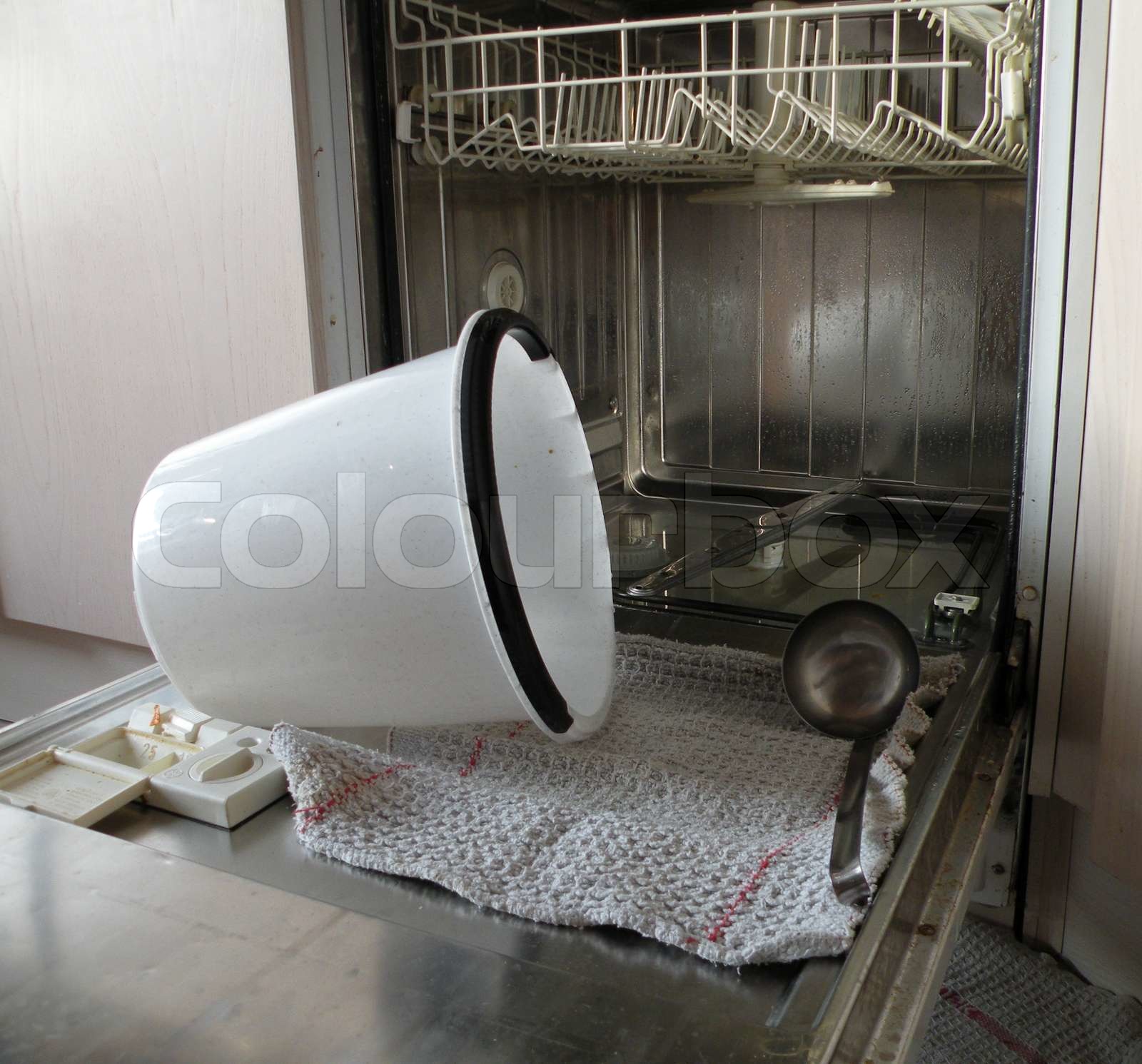 broken dishwasher Stock image Colourbox