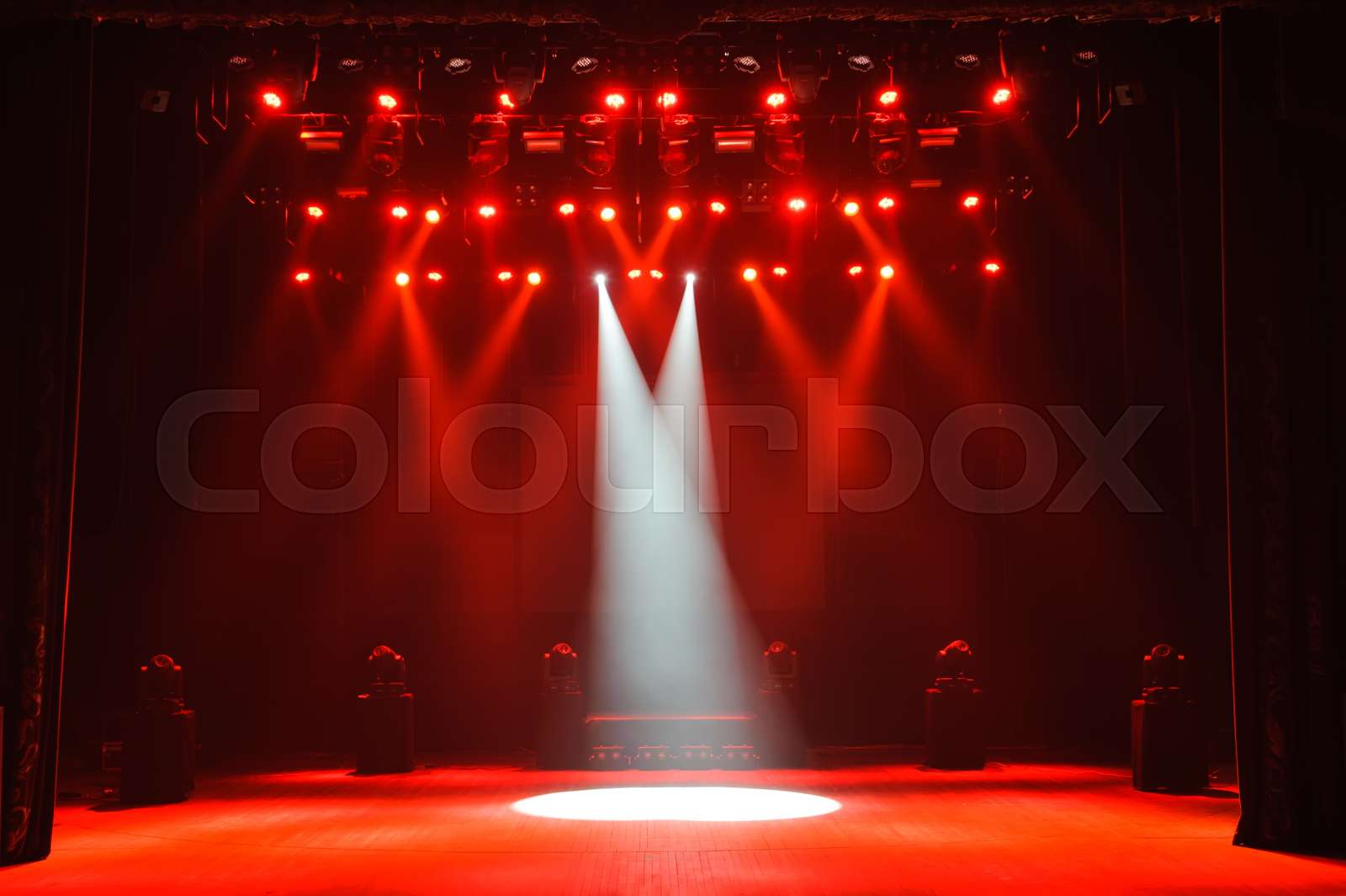 free-stage-with-lights-lighting-devices-night-show-stock-image