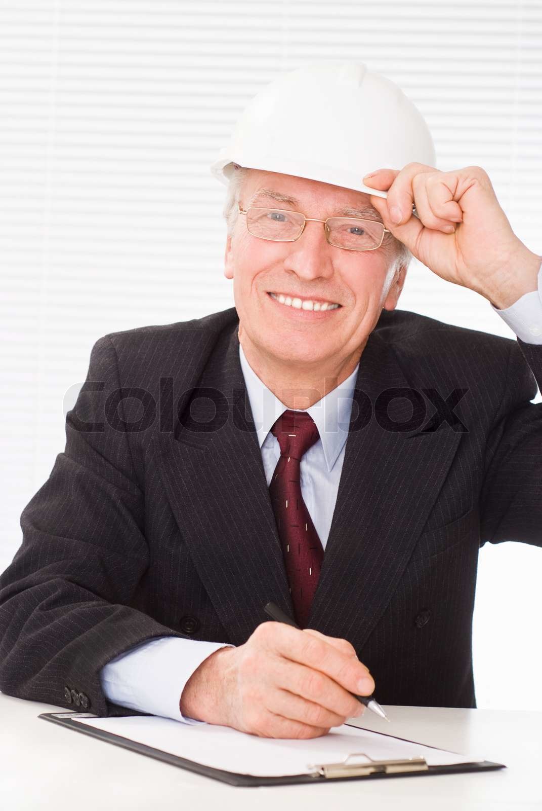 alten Baumeister in den Helm Stock Bild Colourbox