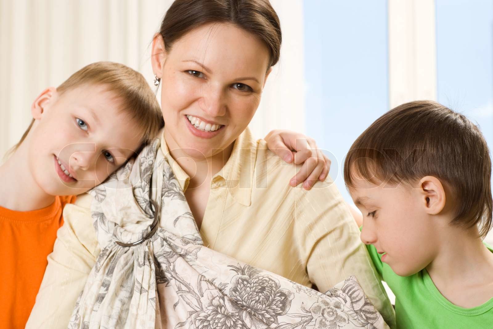 glückliche Mutter und herchildren Stock Bild Colourbox