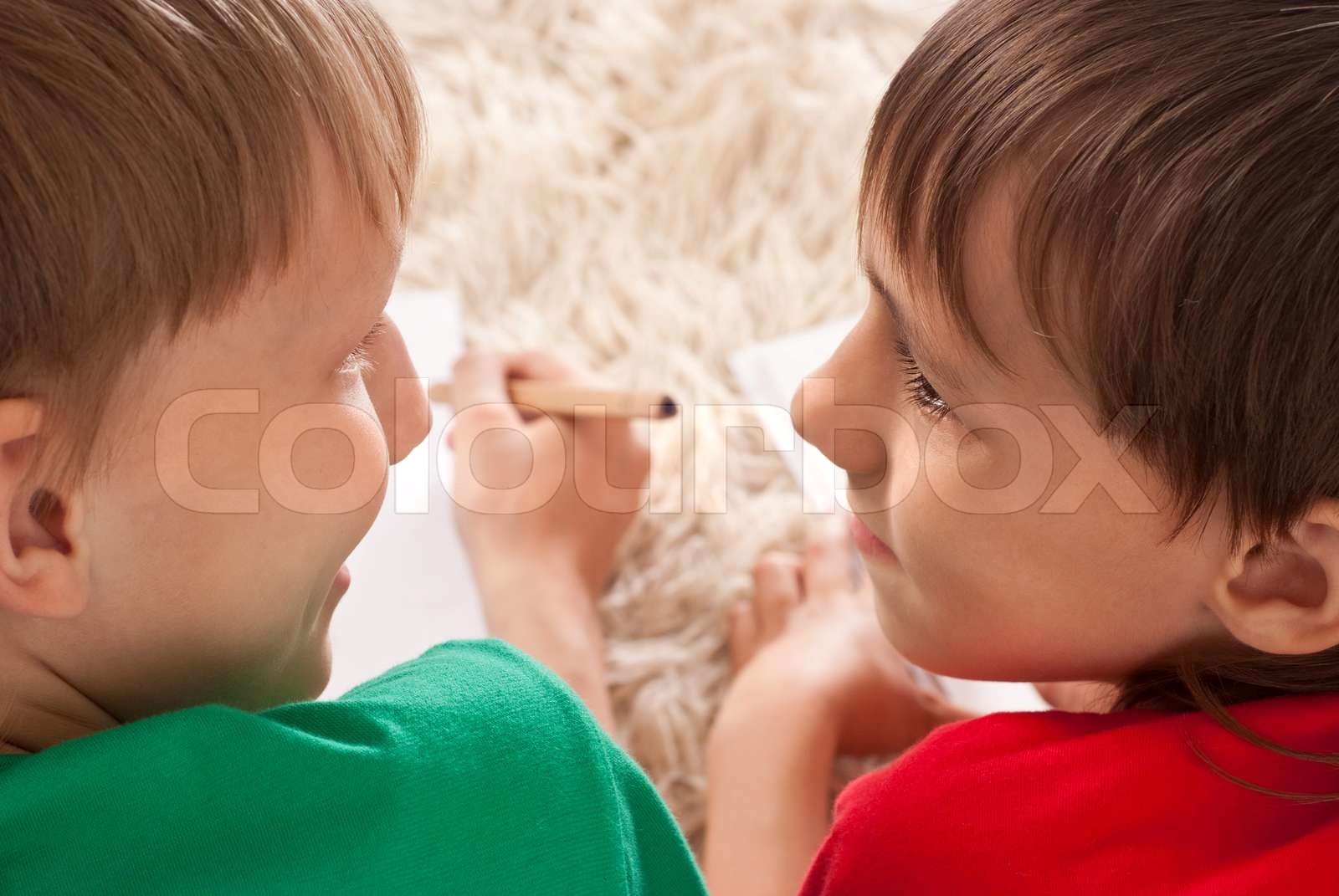 to drenge tegning Stock foto Colourbox