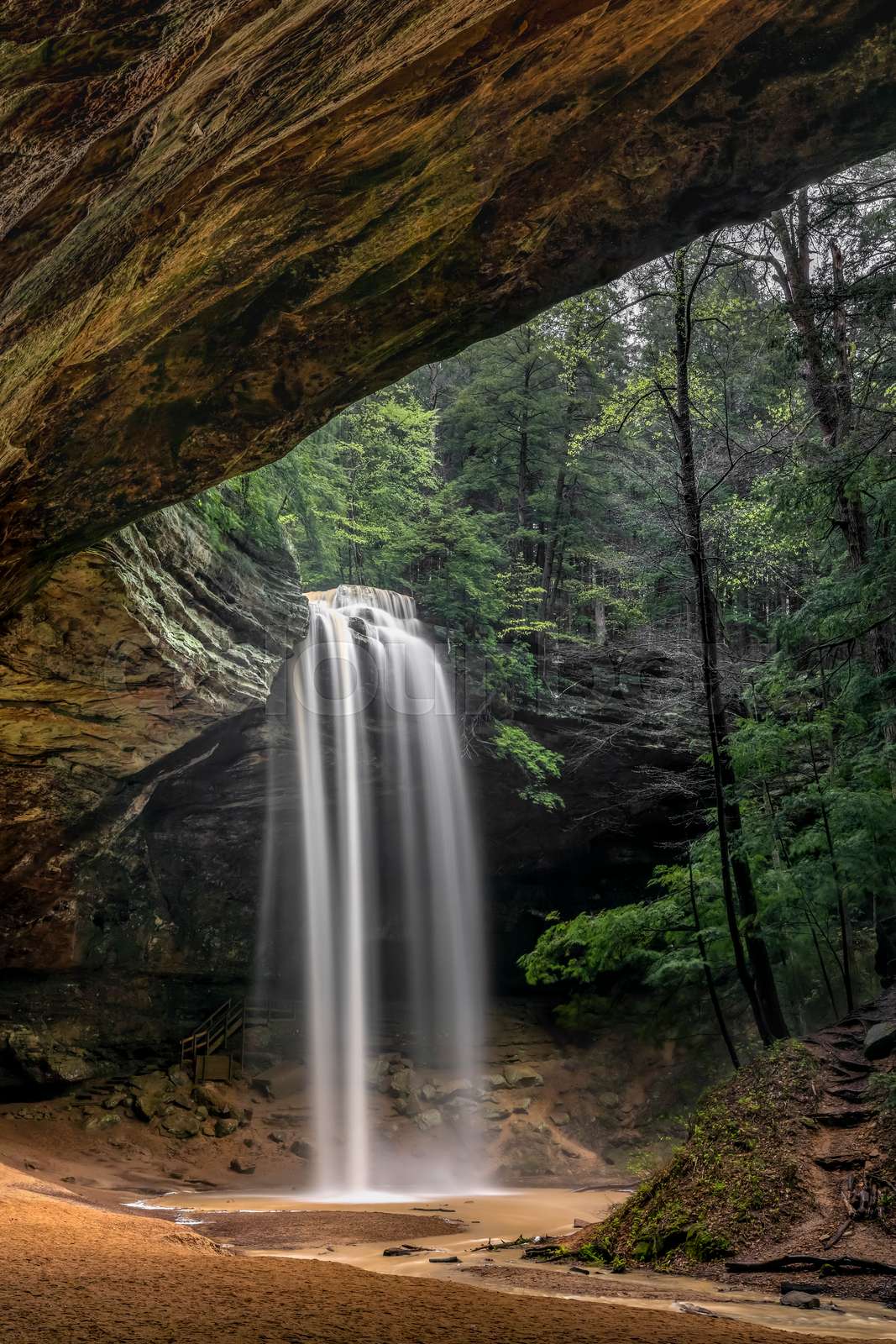 Ash Cave Overflow Stock image Colourbox