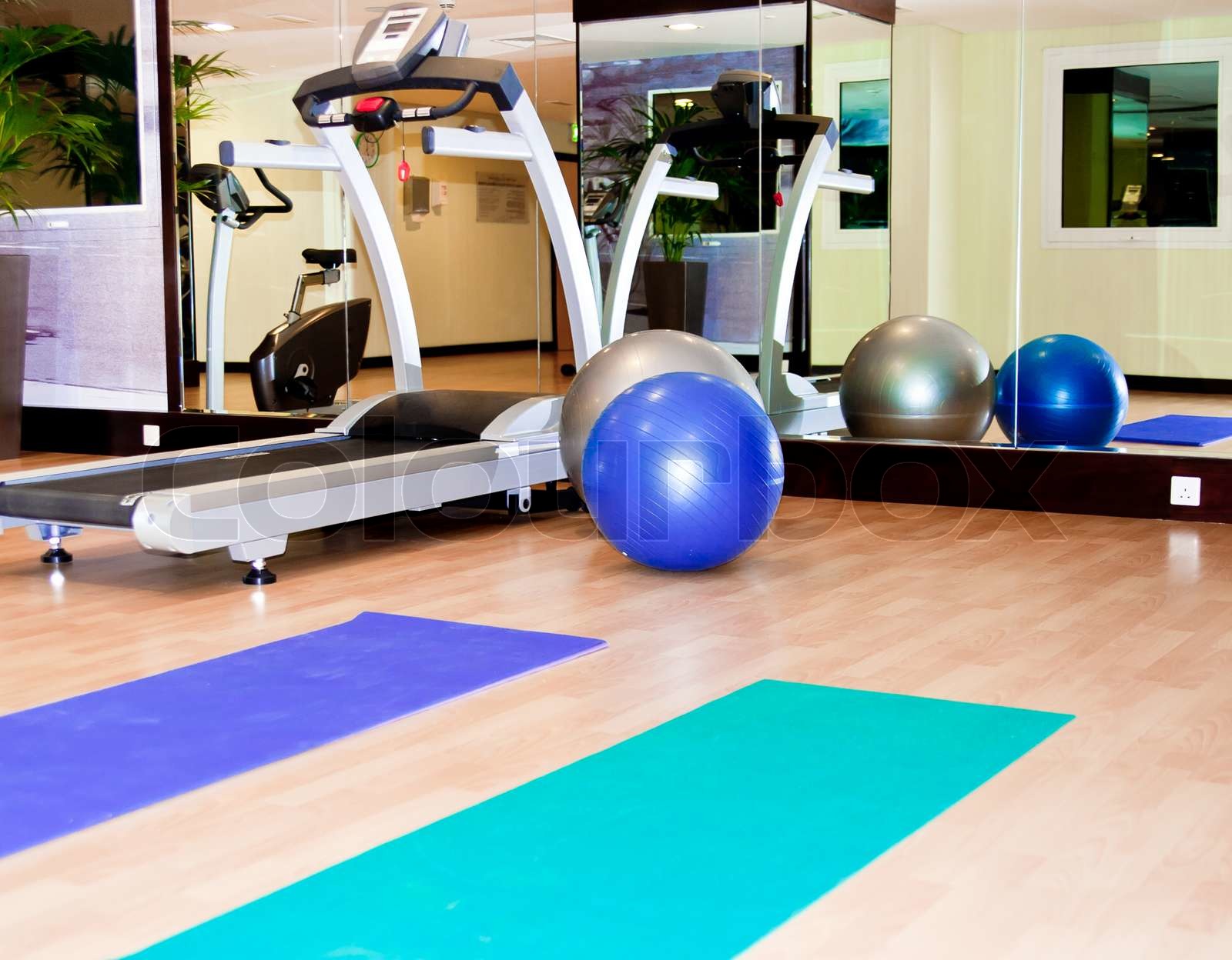 Ausrüstung, Fitness-Studio-Gerät | Stock Bild | Colourbox