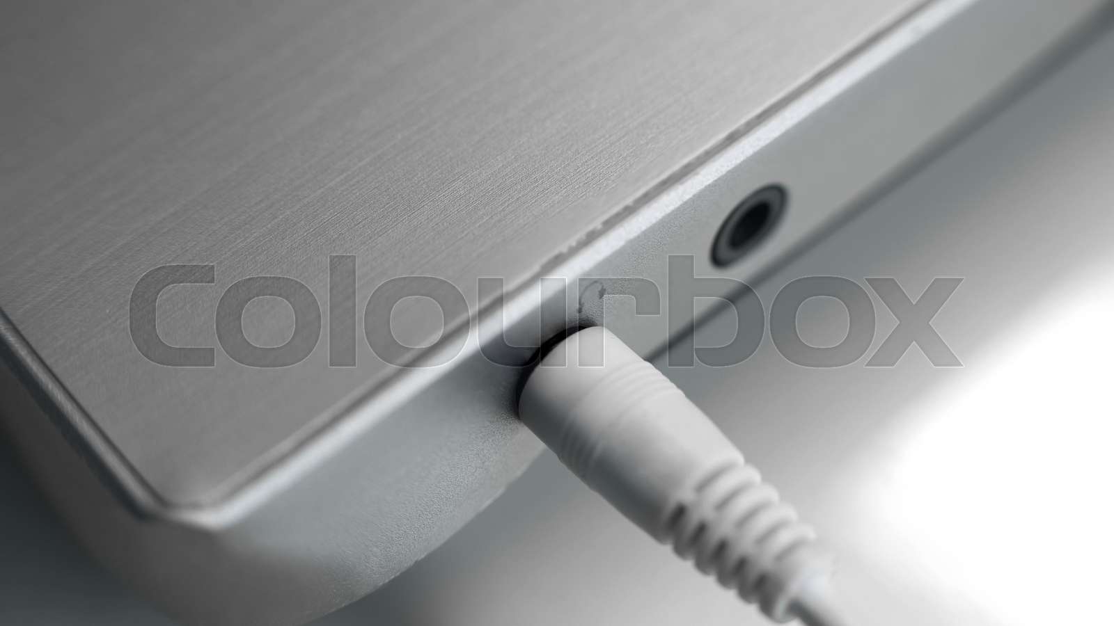 Plugged headphone jack into laptop, analog signals, computer audio