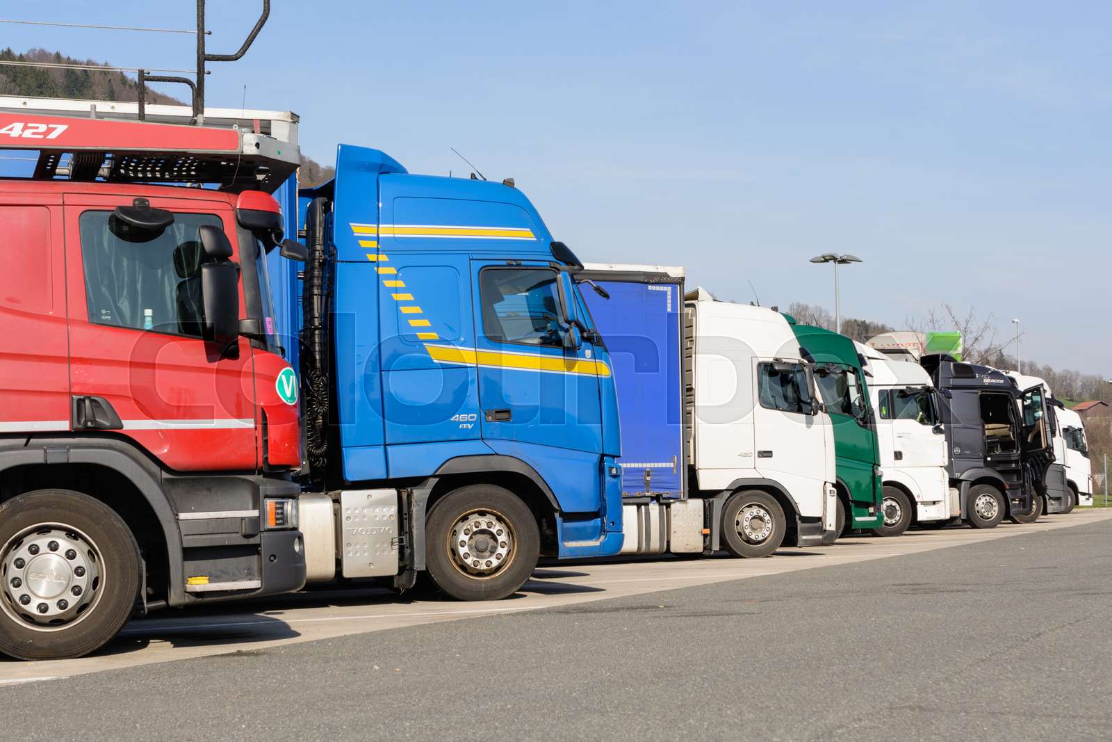 Bunte LKW Auf LKW Parkplatz Stock Bild Colourbox