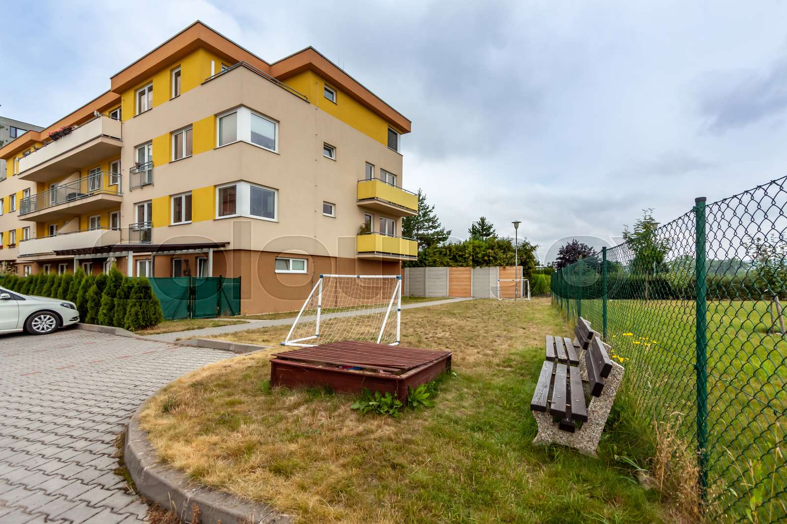 Houzz - Home Design, Decorating and Remodeling Ideas and Inspiration ... - Contemporary Apartment Exterior Trends