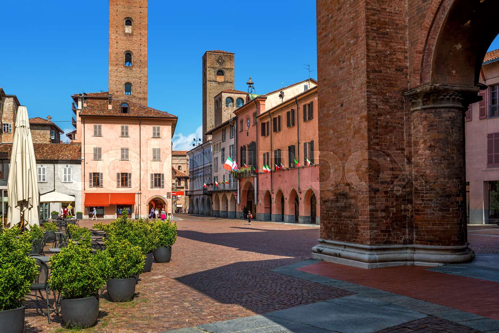 alba, tourismus, piazza Stock Bild Colourbox