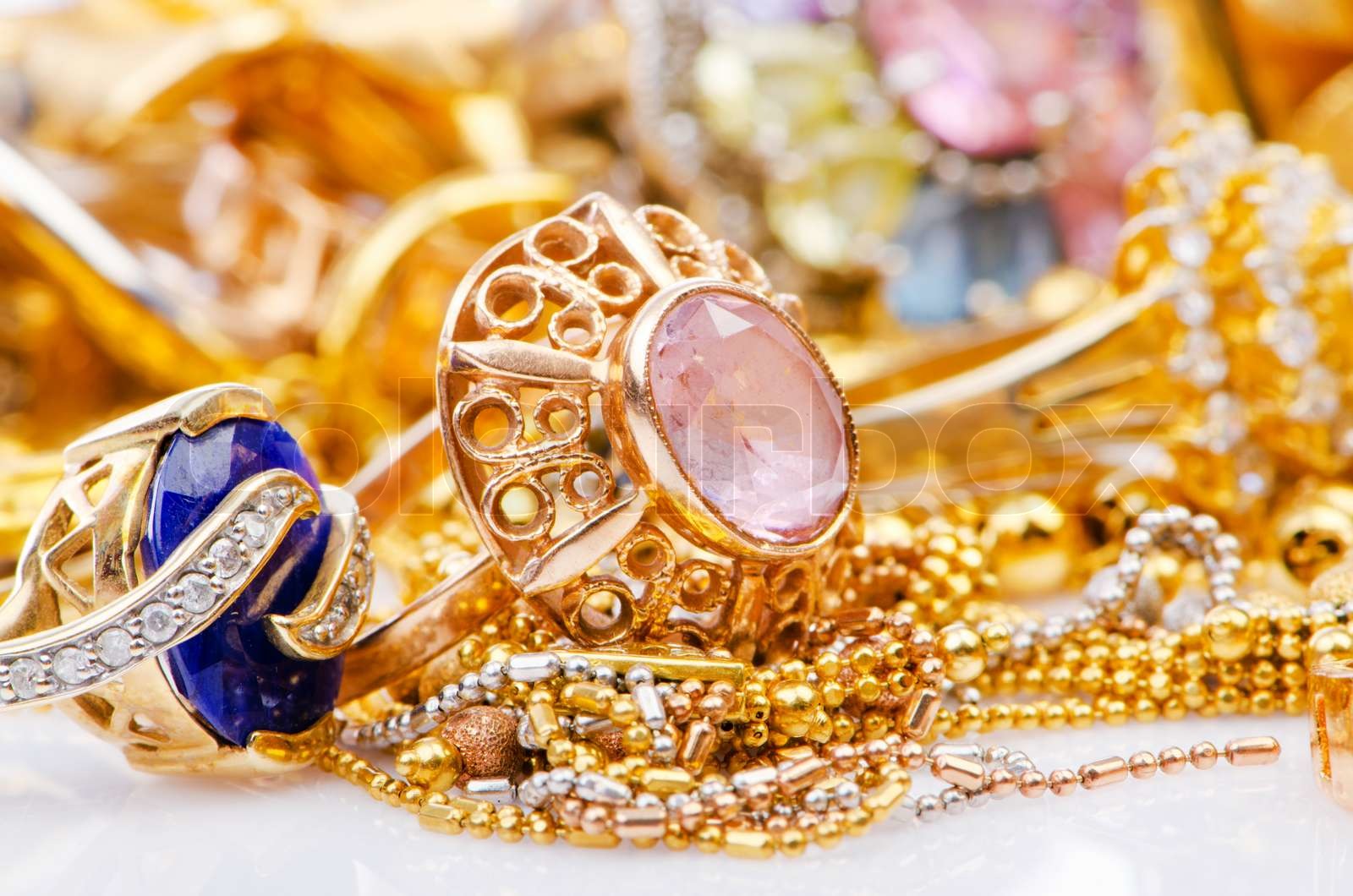 Wo Verkaufe Ich Am Besten Goldschmuck Große Sammlung von Goldschmuck | Stock Bild | Colourbox