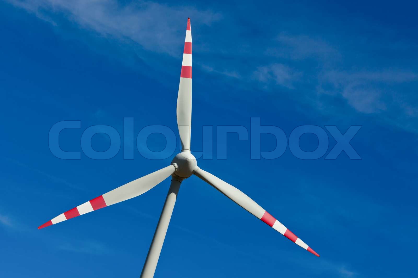 Windrad einer Windkraftanlage zur Stromerzeugung Stock Bild Colourbox
