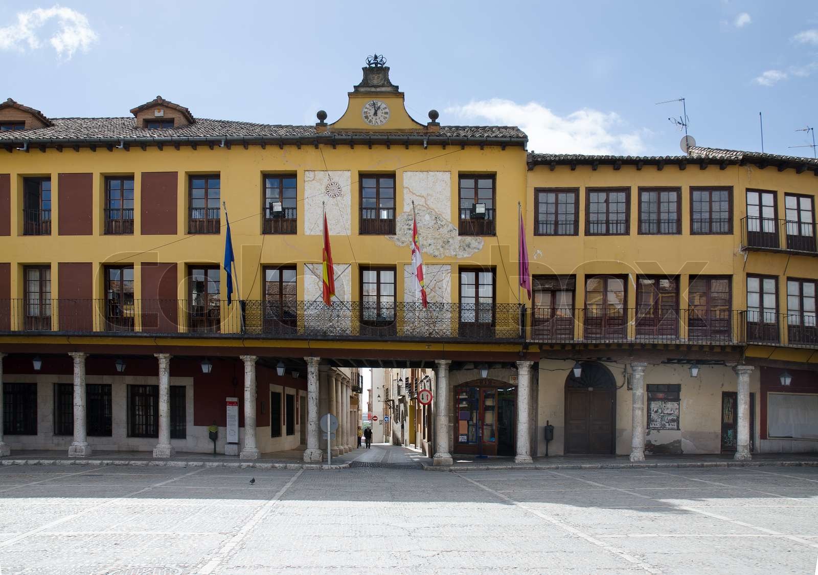 plaza-mayor-tordesillas-stock-image-colourbox