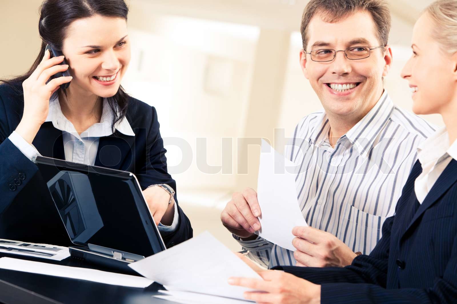 WHATSAPPGRUPPE ARBEIT visual data 5