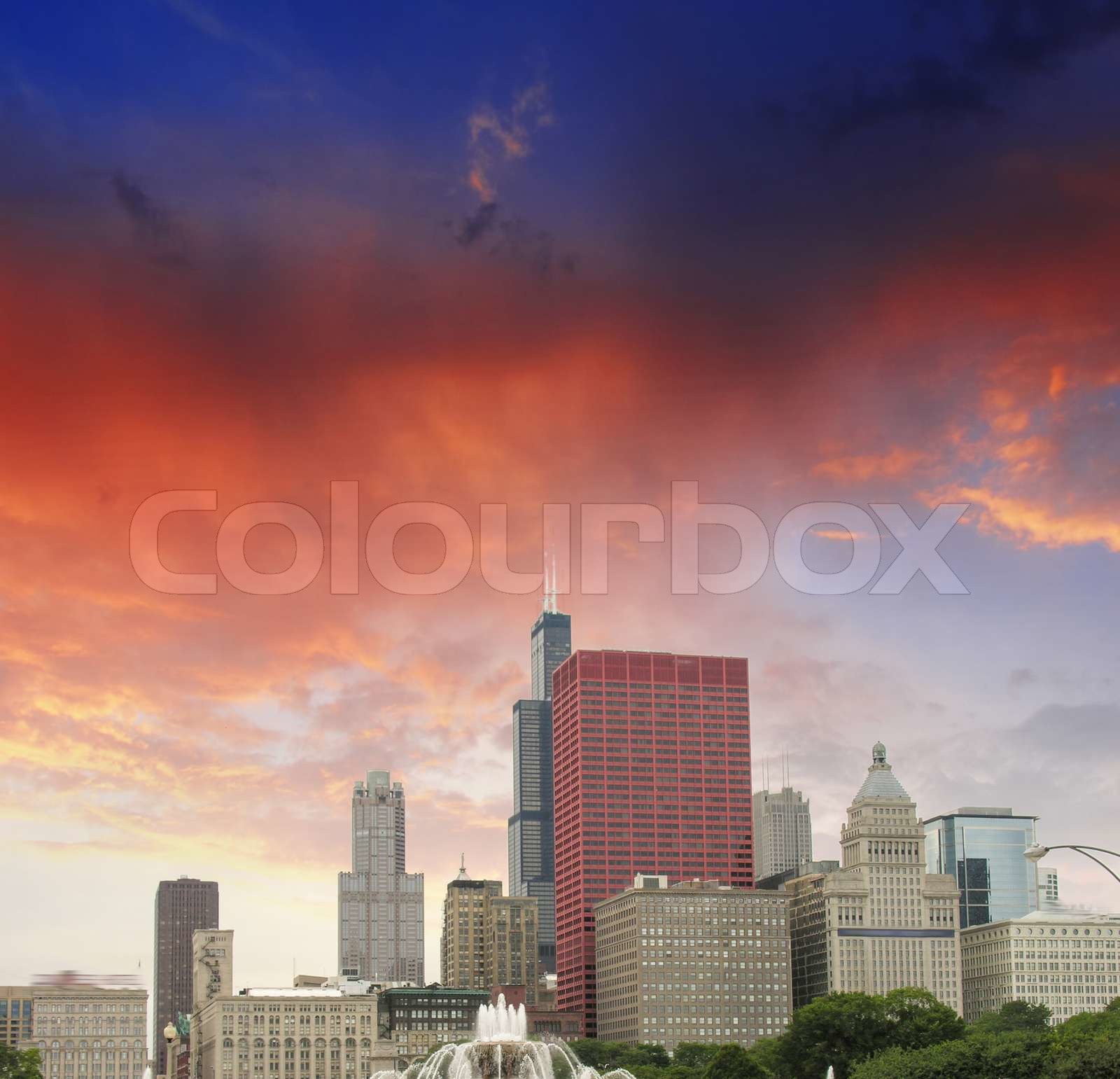 Chicago , Illinois Wundervoller Himmel Farben über Stadt Wolkenkratzer ...