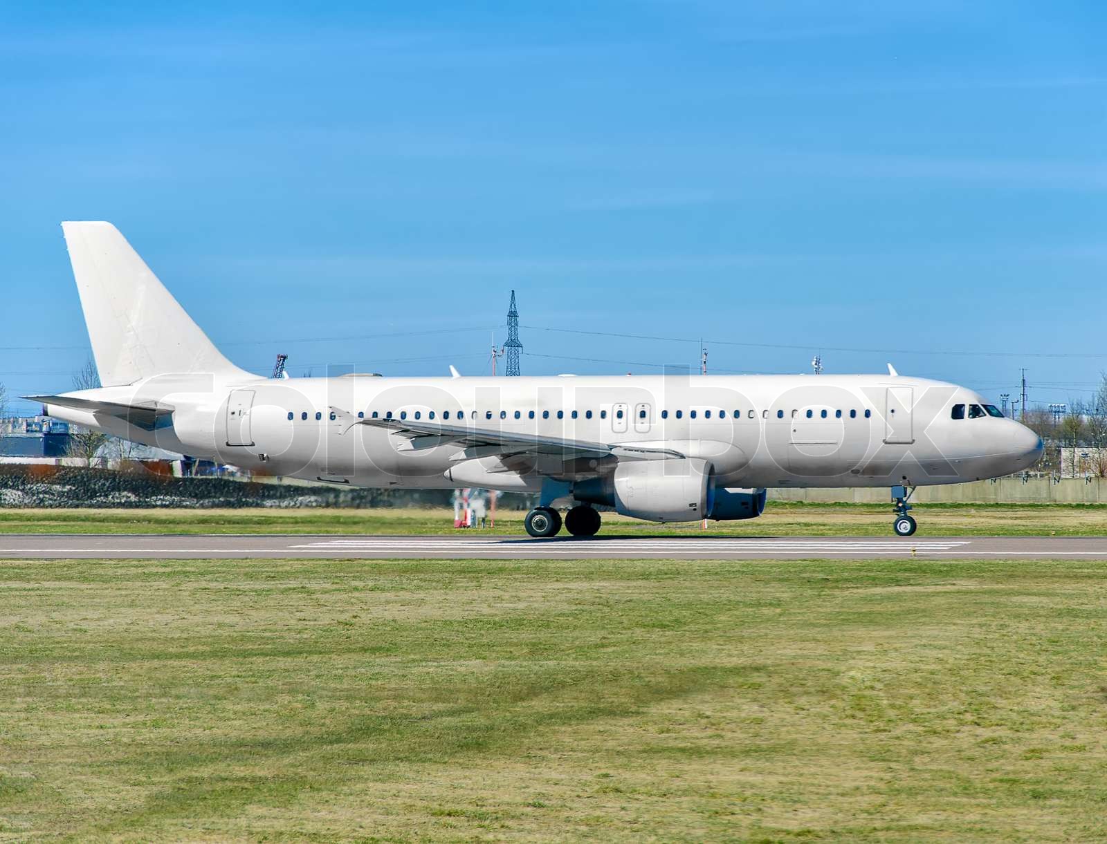 Flugzeug hebt ab vom Flughafen Stock Bild Colourbox