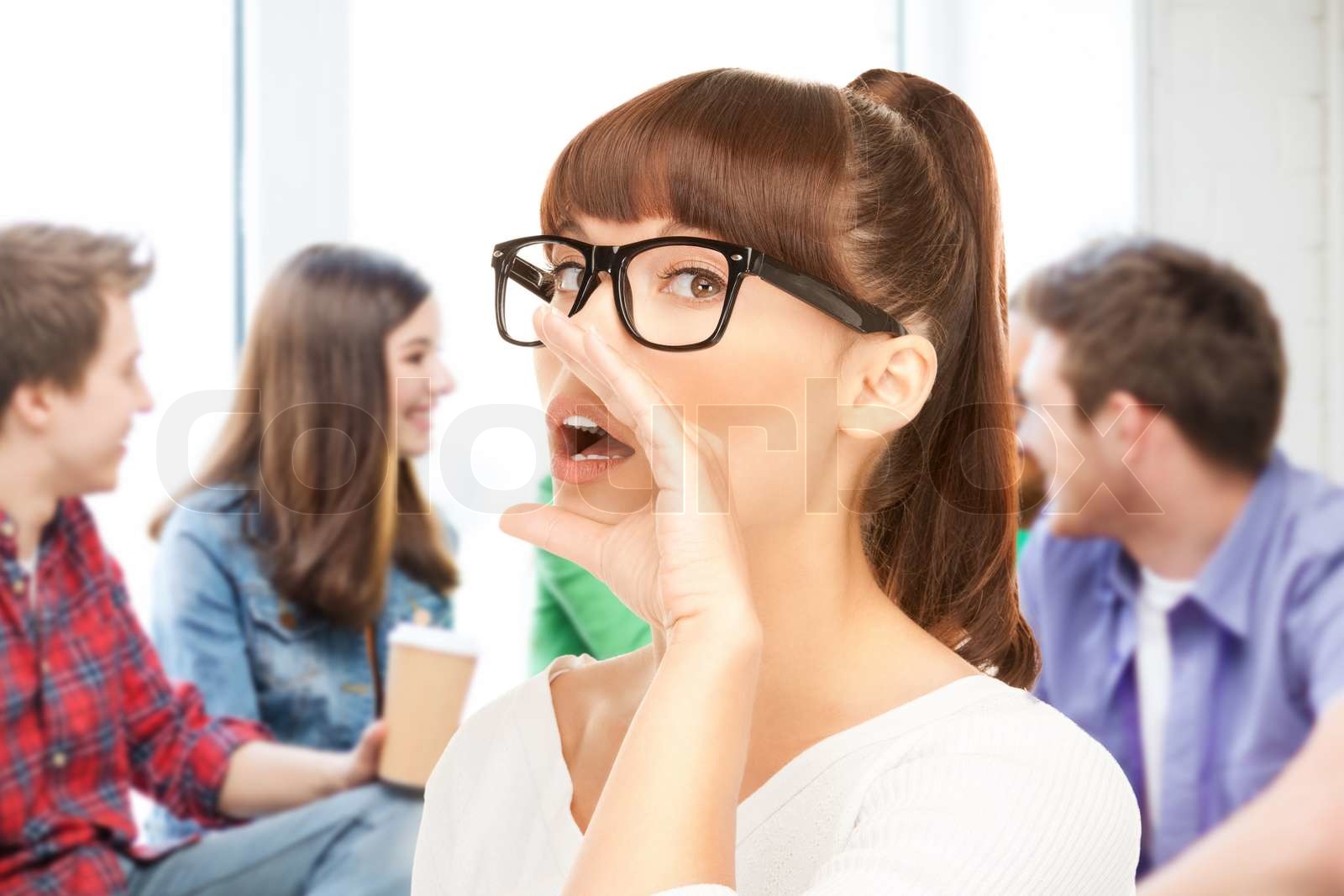 Schüler Mädchen klatschen in der Schule Stock Bild Colourbox