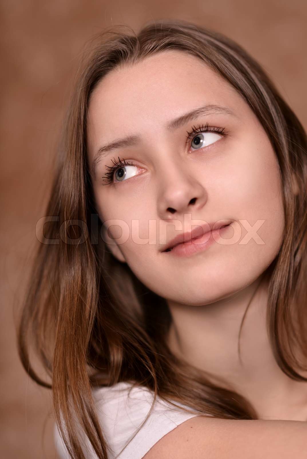 Portr t Des H bschen Teenager M dchen Stock Bild Colourbox