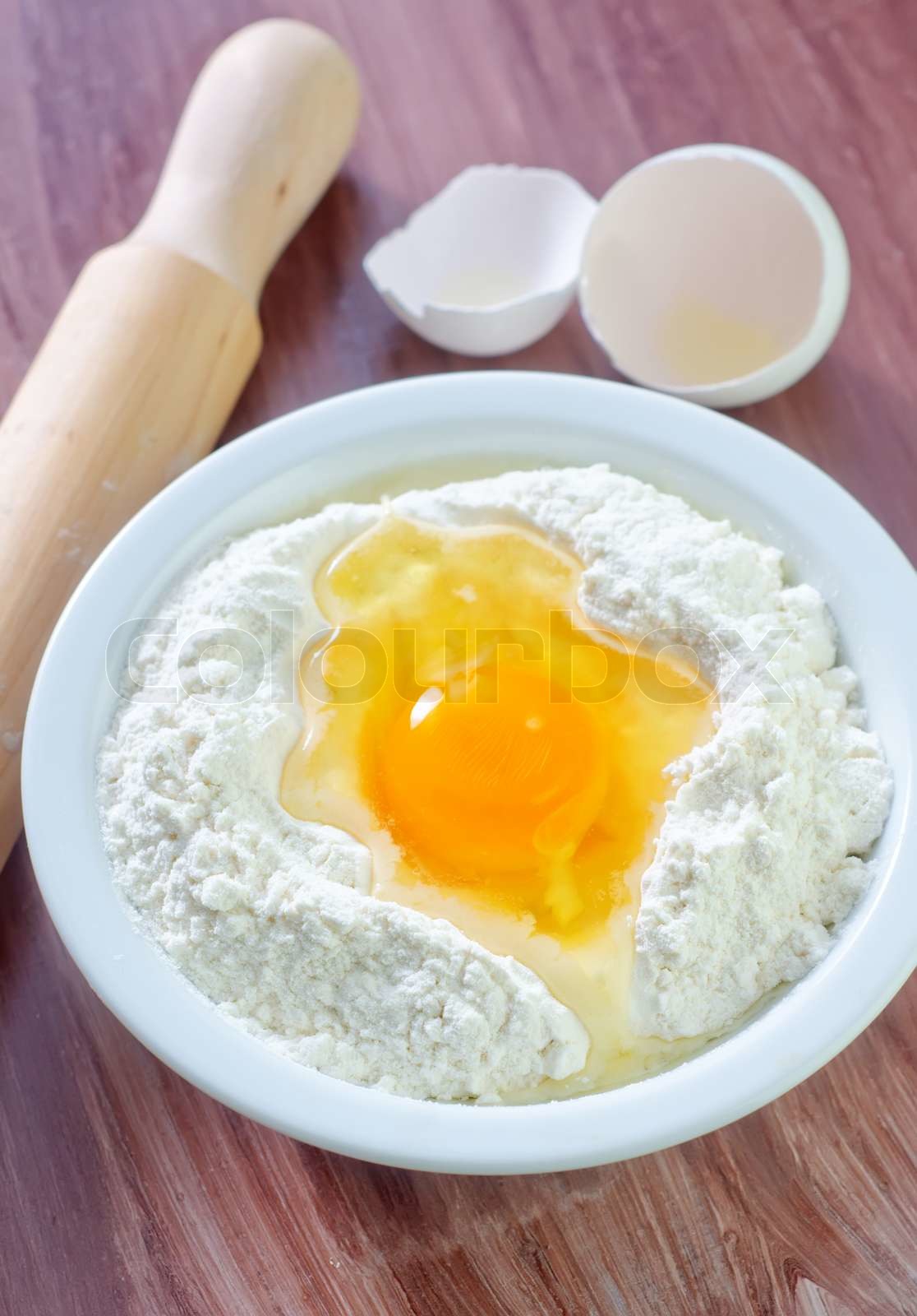 Mehl und Eiern Stock Bild Colourbox