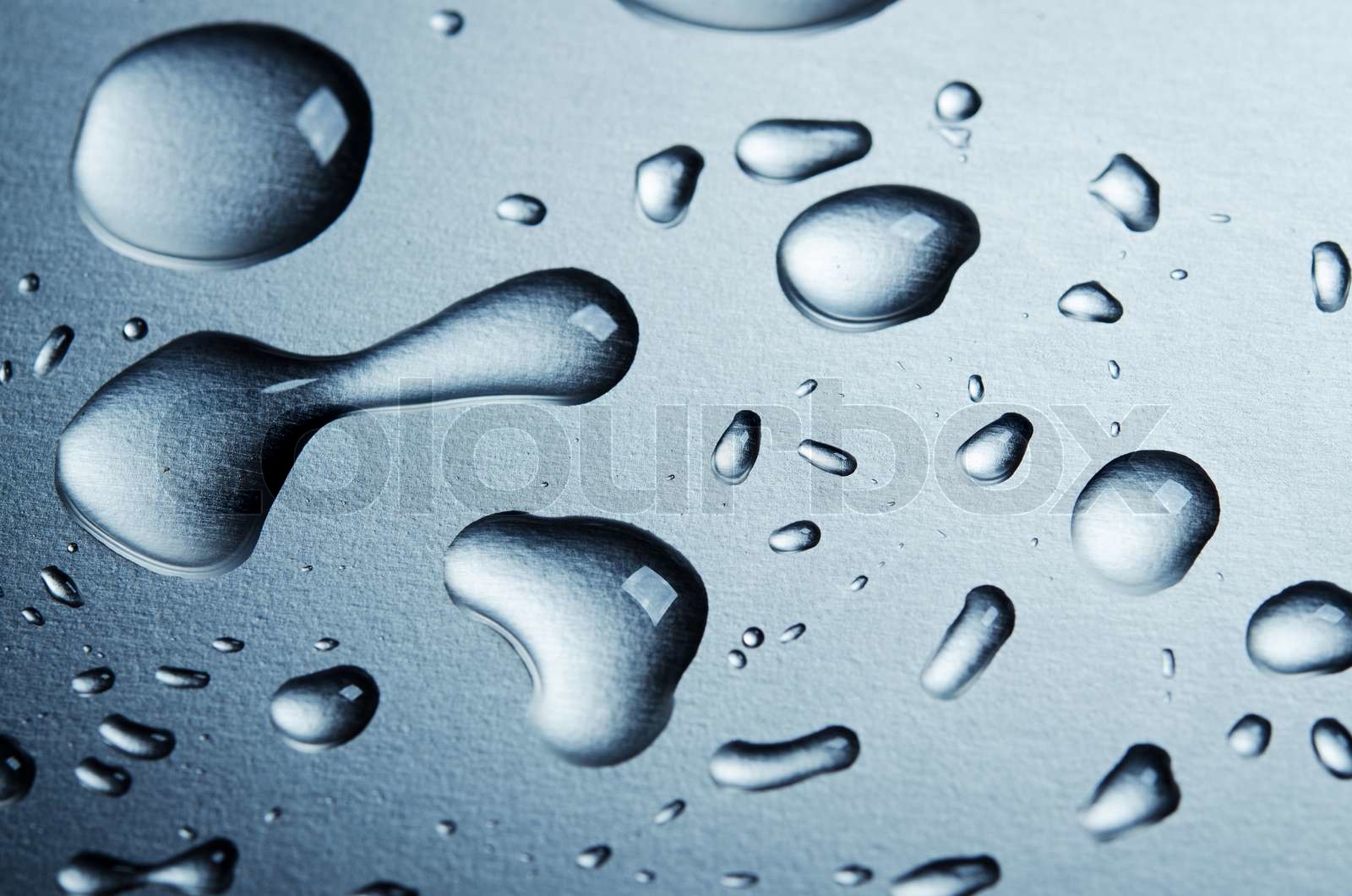 Wassertropfen | Stock Bild | Colourbox