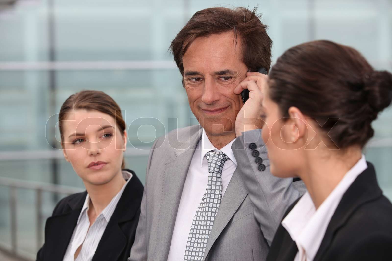 Direktor mit Assistenten Stock Bild Colourbox