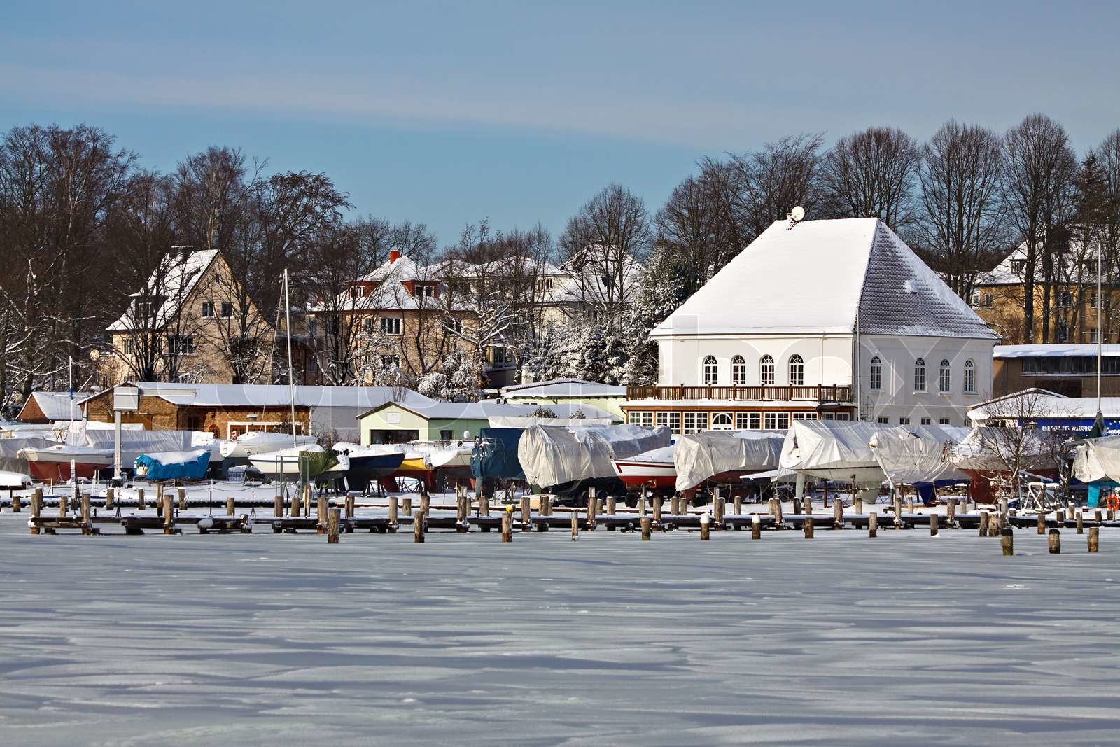 Boote am Ufer der Warnow Stock image Colourbox