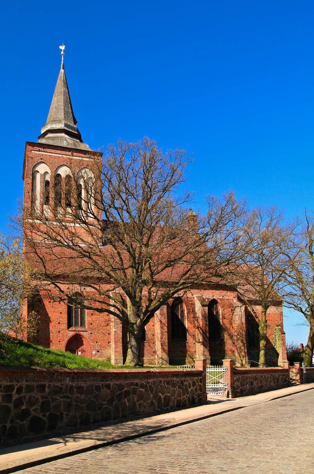 Kirche in Lassan Stock Bild Colourbox