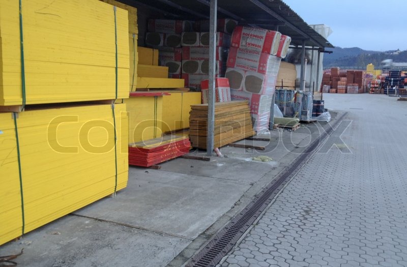 Außenlager von Holz | Stock Bild | Colourbox