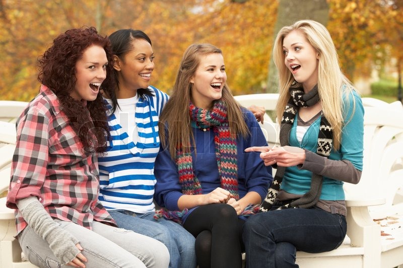 Vier Reizende Teens Und Eine Lesbenshow Vier Reizende Teens Und Eine Lesbenshow