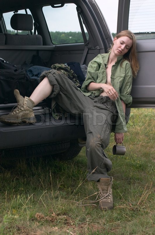 Jager Madchen Schlaft In Stock Bild Colourbox