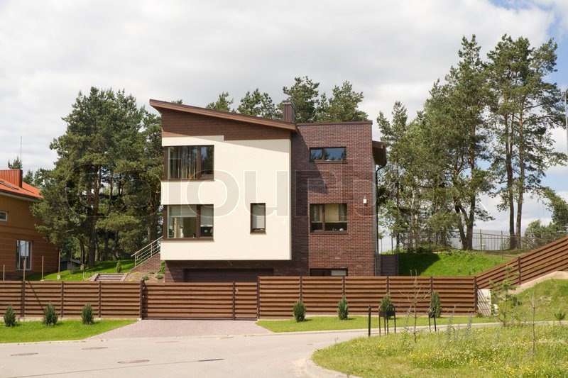 Standard Landhaus aus Backstein in der | Stock Bild | Colourbox