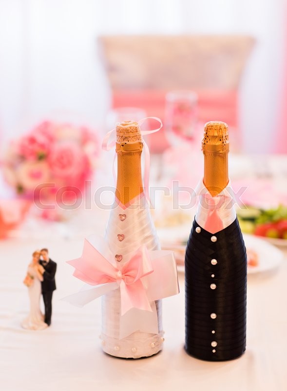Decorated Champagne Bottles Inspiration Champagne Bottles Decoration For Wedding Daywedding Decor Design Ideas Decorated Champagne Bottles Alluring Champagne Bottles Decoration For Wedding Daywedding Decor Inspiration