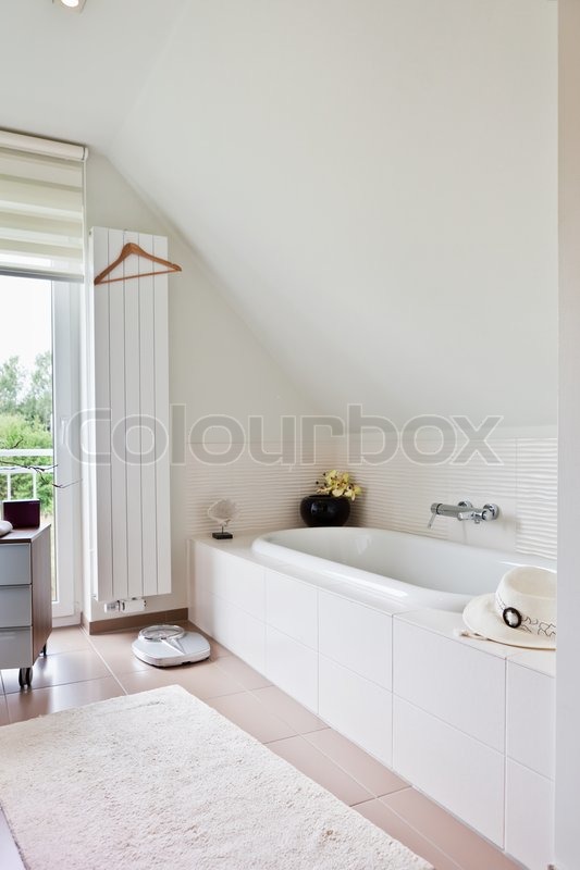 Schöne Interieur eines Badezimmers | Stock Bild | Colourbox