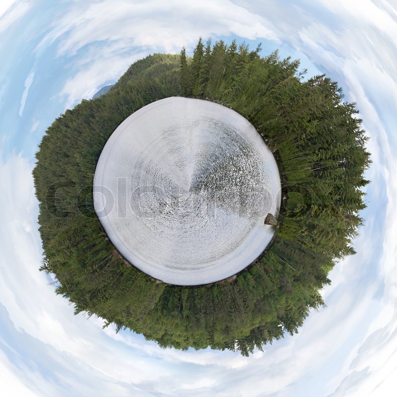Ein 360-Grad- Panoramablick auf die ... | Stock Bild | Colourbox