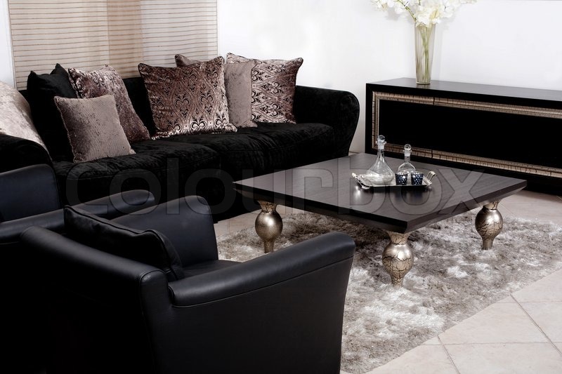 Moderne Sofa im modernen Wohnzimmer, royal anzeigen | Stockfoto ... Moderne Sofa im modernen Wohnzimmer, royal anzeigen | Stockfoto ...