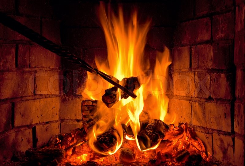 Kamin mit Ziegelsteinen und tonge | Stock Bild | Colourbox